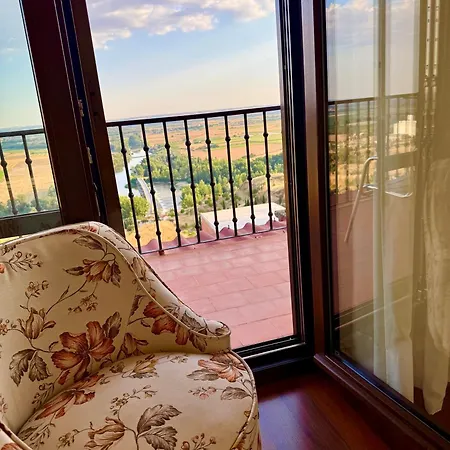 Hospedium Juan Ii Toro