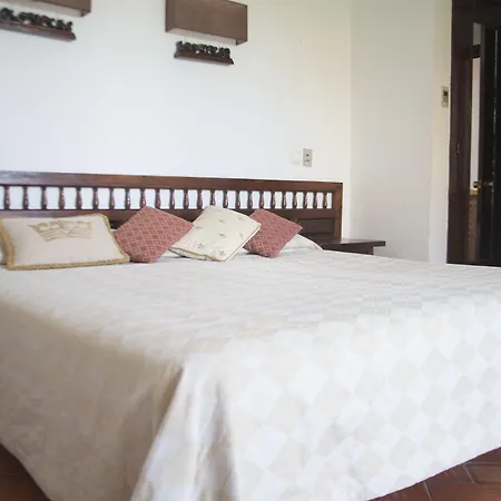 Hospedium Juan Ii Szálloda Toro