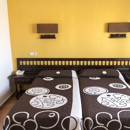 Hospedium Juan Ii Отель 3*