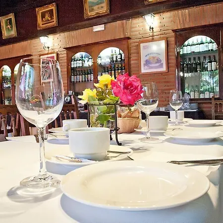 Hospedium Juan Ii Szálloda Toro