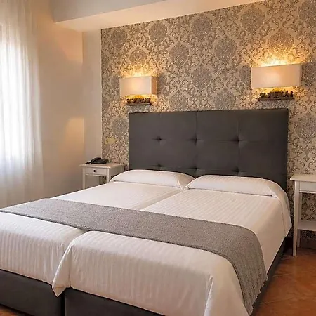Hotel Hospedium Juan Ii