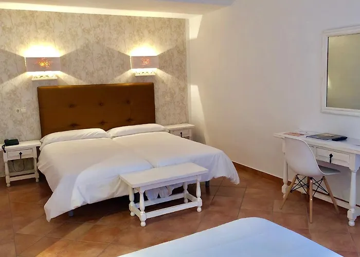 Hospedium Juan Ii Отель 3*