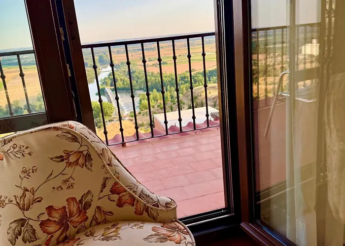 Hospedium Juan Ii Торо